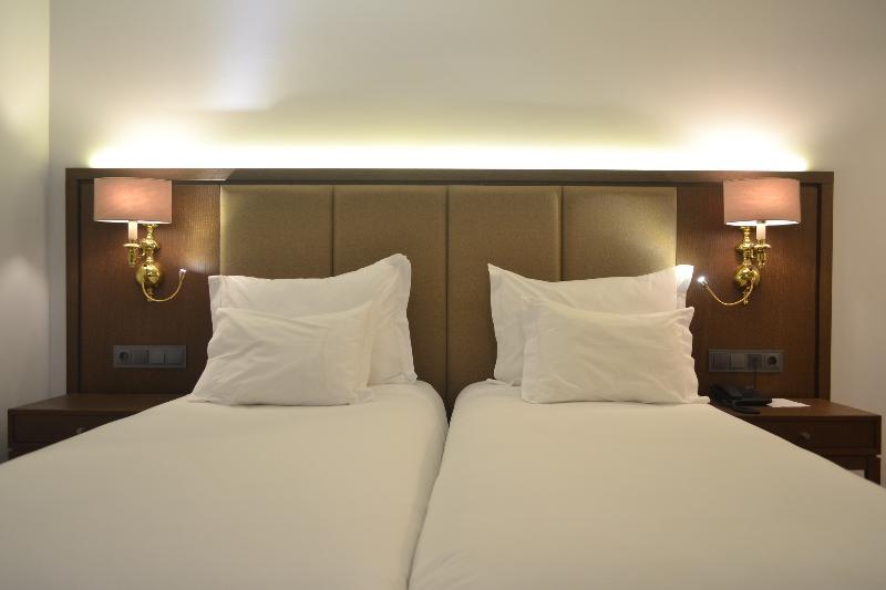 Hotel Premium Chaves - Aquae Flaviae Экстерьер фото